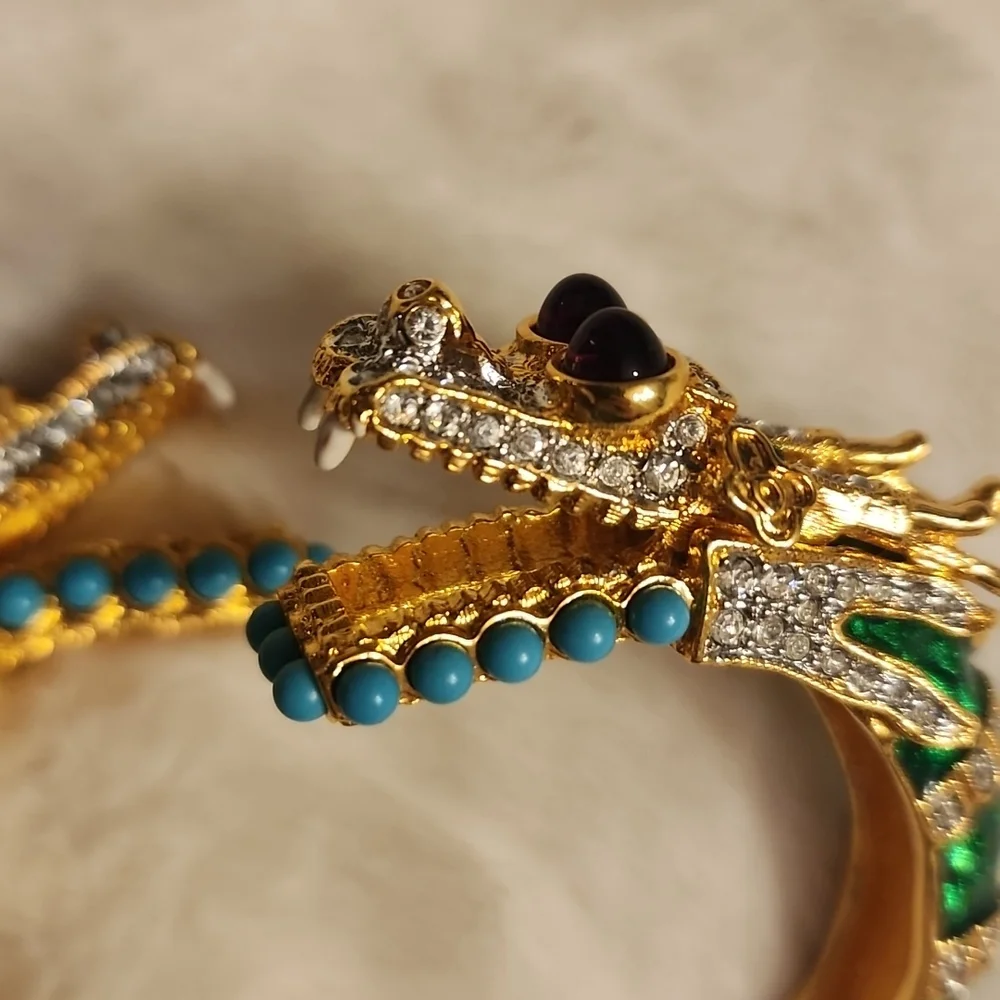 Rare KENNETH JAY LANE Green Dragon Bracelet - Picture 8 of 12